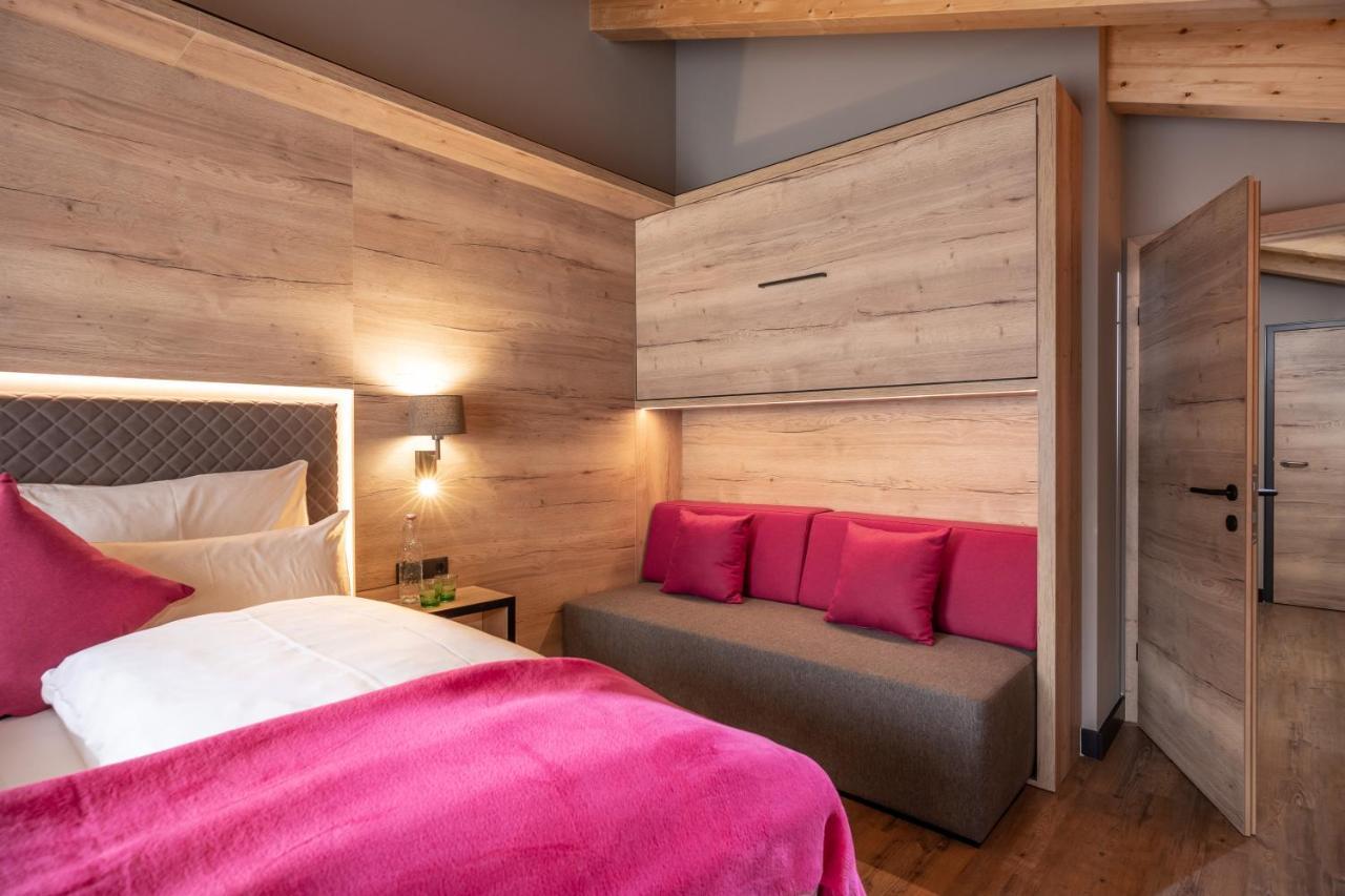 Hotel Adapura Ваграйн Экстерьер фото