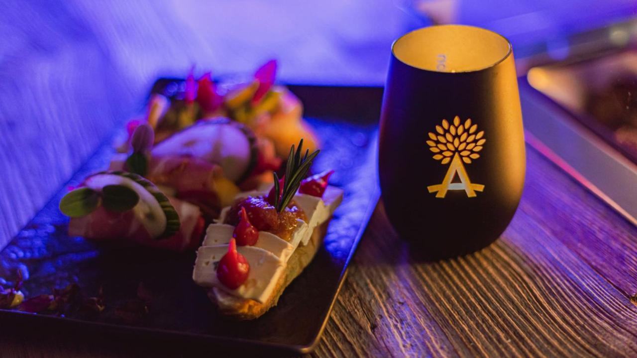 Hotel Adapura Ваграйн Экстерьер фото