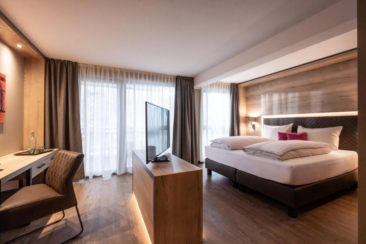 Hotel Adapura Ваграйн Экстерьер фото